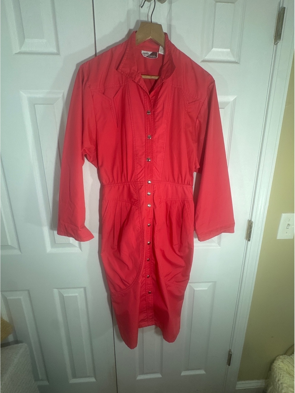 Sunshine Starshine Coral Button-Front Midi Dress Size 10